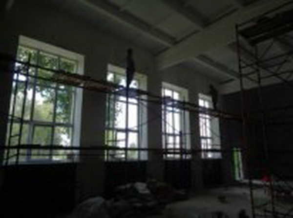 В школе п. Малое Полпино Брянской области идет ремонт спортзала