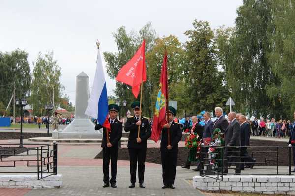 Брянская Суземка отмечает День освобождения