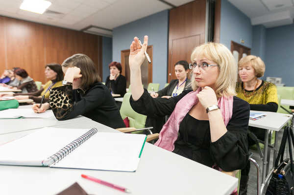 Два миллиона рублей выделили  для брянских мам в декрете