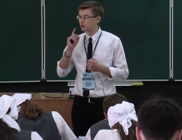 В Грозном урок физики провел учитель из Брянска