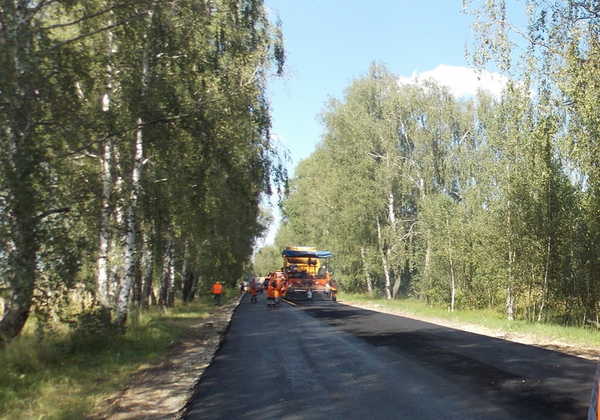 В Климовском районе Брянщины ведется ремонт участка автодороги Чуровичи-Вишневый
