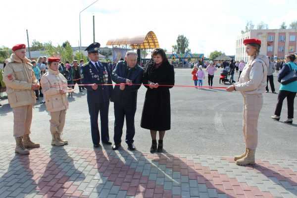 В рамках реализации нацпроекта «Формирование комфортной городской среды» в брянском Мглине благоустроили общественную территорию