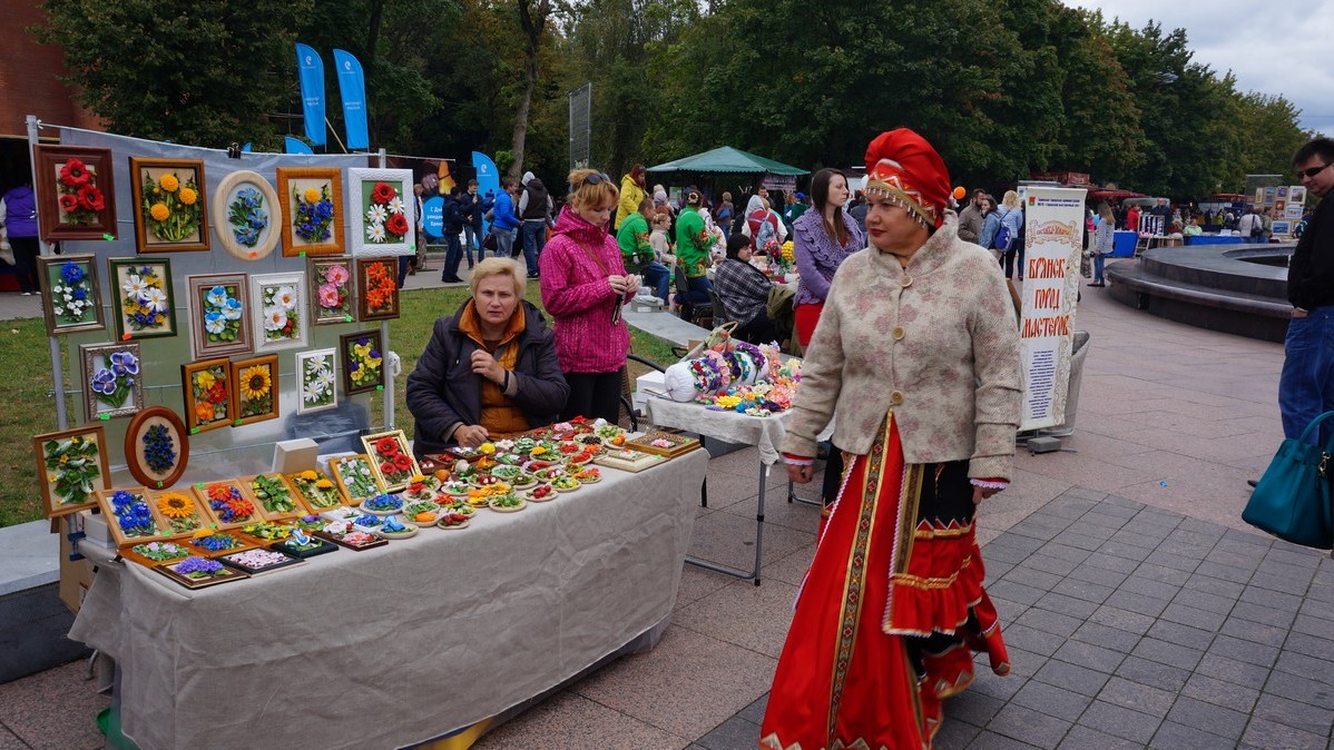 В День города, возле Кургана Бессмертия состоится  выставка-ярмарка ремёсел «Брянск — город мастеров»