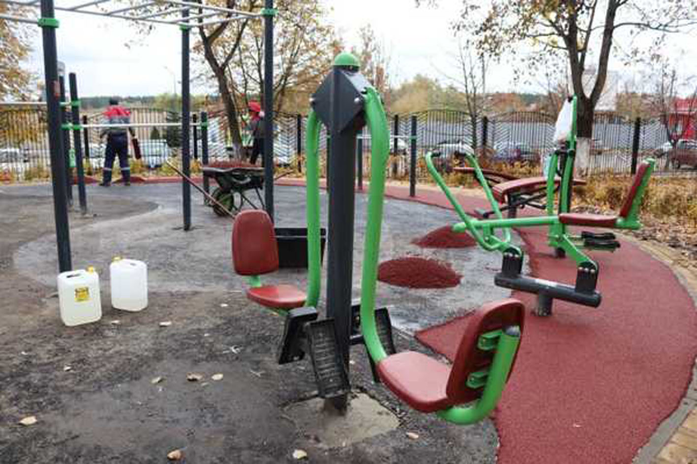 В Клинцах завершается реконструкция сквера имени Щорса