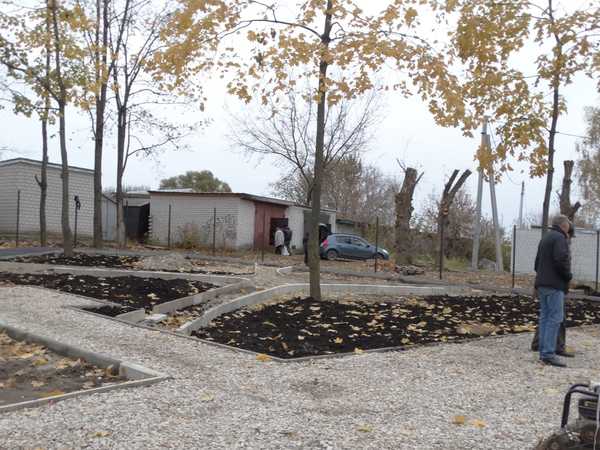 В Брянском Супонево преобразуют сквер к 75-летию Победы