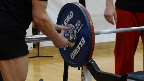 На чемпионате ЦФО по пауэрлифтингу брянцы одержали победу