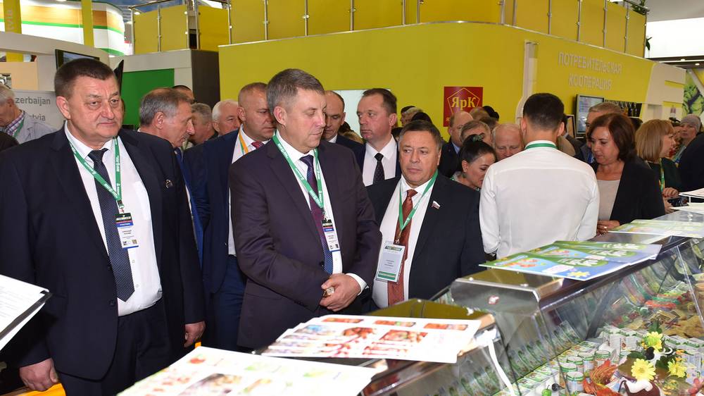 В Москве на «Золотой осени» Богомаз рассказал о достижениях Брянщины