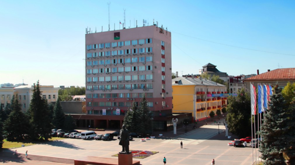 В Брянской горадминистрации идет интеллектуальная борьба за кресло мэра