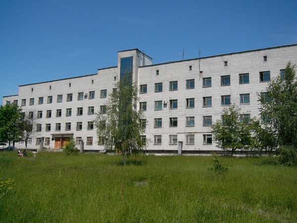 В Дятьковской районной больнице заменят старые лифты и оконные блоки