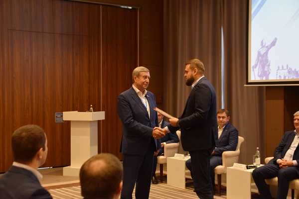 Владимиру Попкову вручили благодарственную грамоту Генсовета «Единой России»