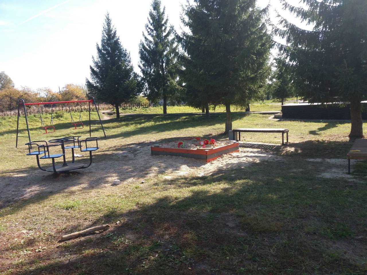 В селе Бошино построили новую детскую площадку