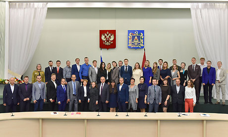 В брянском Правительстве только молодежь