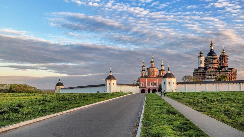 В Свенском монастыре Брянщины ведутся масштабные восстановительные работы