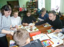 В Карачевской районной библиотеке прошло заседание клуба «Территория творчества»,  посвященное «Золотой осени»