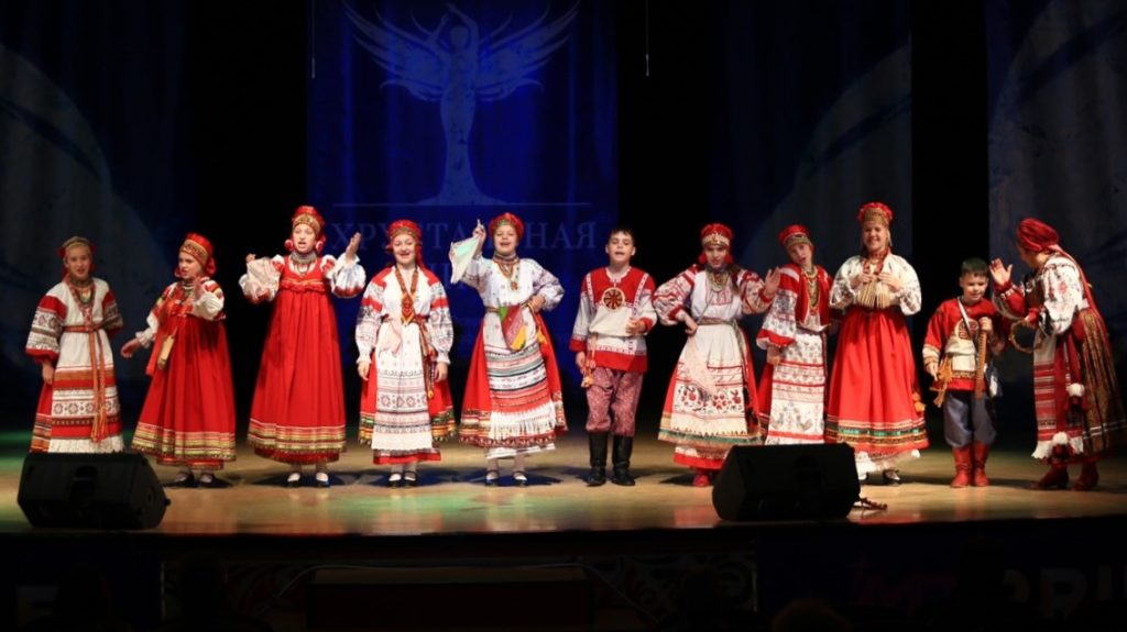 Коллектив брянской «Калинушки» поразил мастерством зрителей в Сочи и Анапе