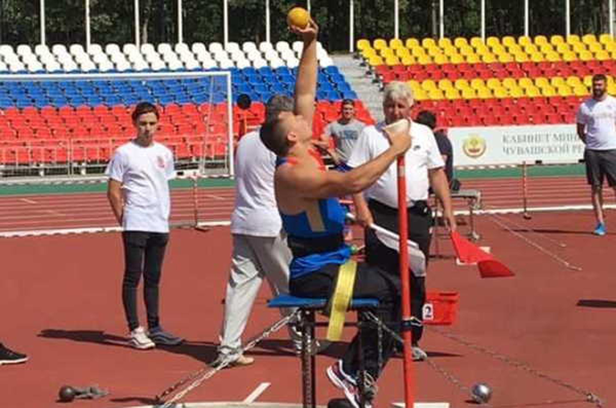 Брянский паралимпиец Александр Хрупин завоевал золотую медаль на чемпионате мира