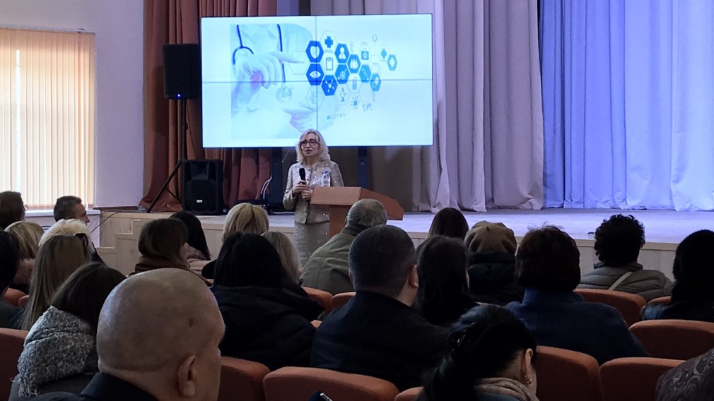 Проректор первого меда встретилась с родителями учащихся брянского предуниверсария