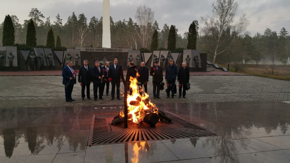 Замминистра транспорта Алексей Семенов посетил Партизанскую поляну в Брянске