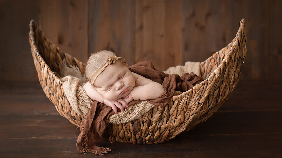 Брянские мамы поздравили врачей перинатального центра с праздником