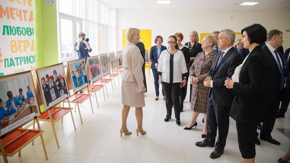 Брянский учитель рассказал на российском съезде учителей о цифровой школе