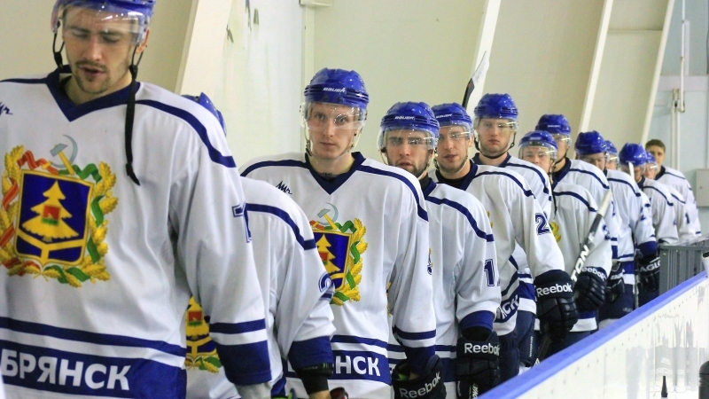 Брянские хоккеисты разгромили команду из Твери в домашнем матче