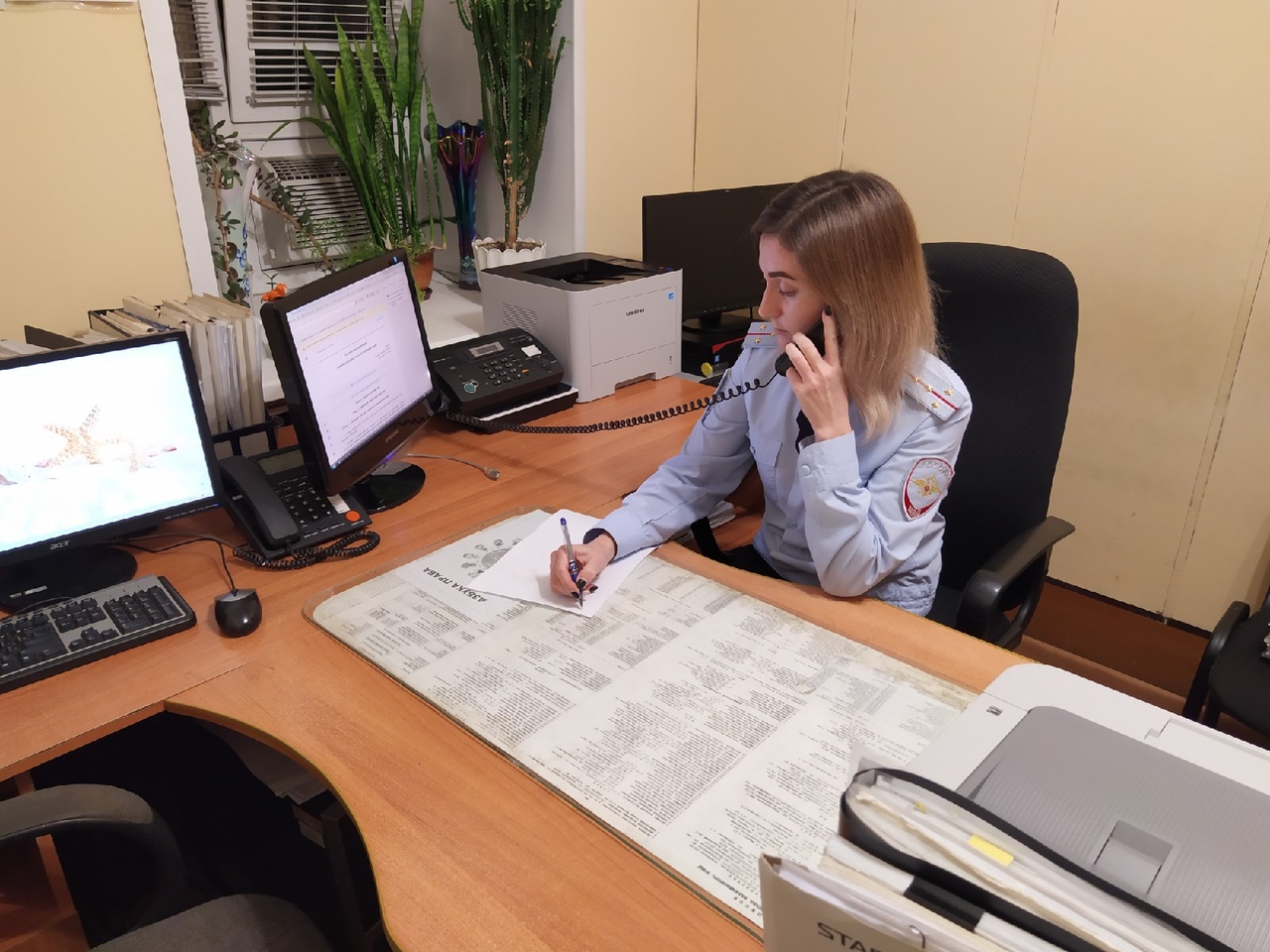 В Карачеве прошла «Прямая телефонная линия» от ОМВД