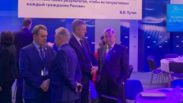 Губернатор Брянской области Александр Богомаз участвует в заседании экспертного совета «Единой России»