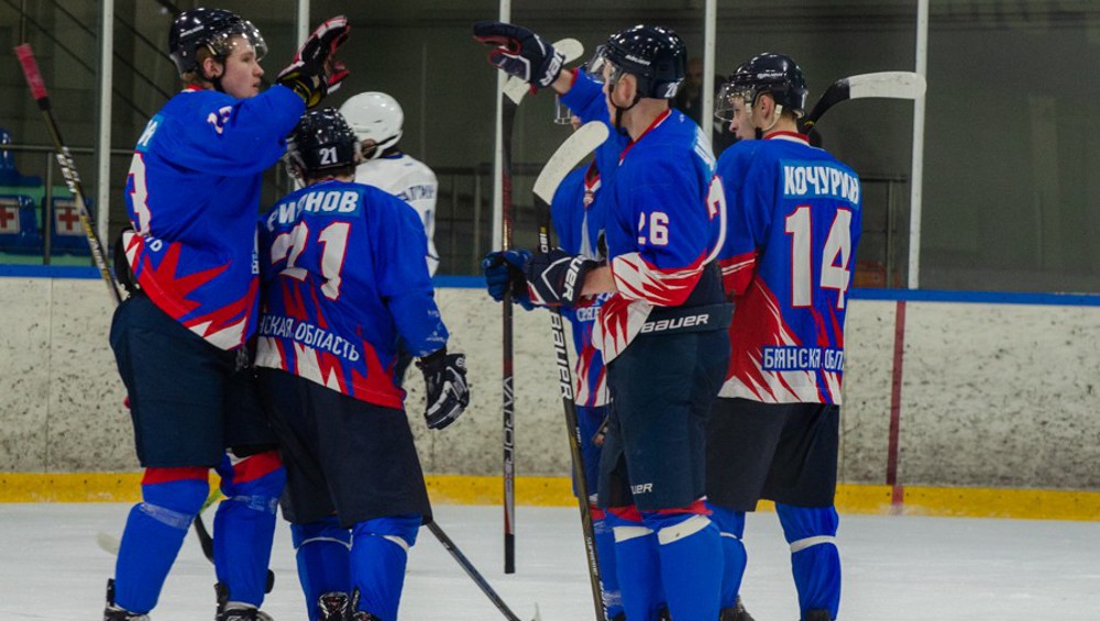 Хоккейный клуб «Брянск» — лидер турнира НМХЛ