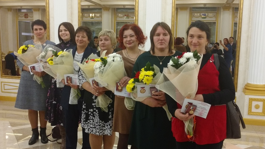 В Брянске чествовали многодетных матерей