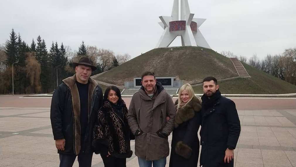 Музеи Брянщины  посетил актер Максим Виторган