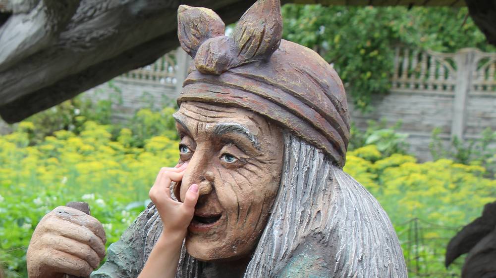 Вице-губернатор Александр Резунов призвал владельцев ТРЦ не подвергать людей опасности в погоне  за  прибылью