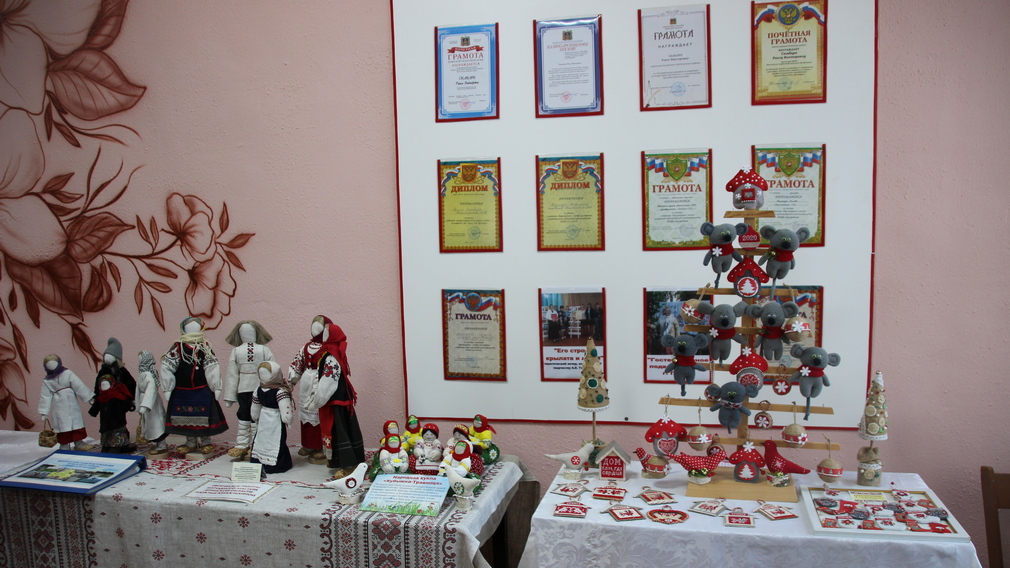 В брянском селе Баклань торжественно открыли отремонтированный Дом культуры