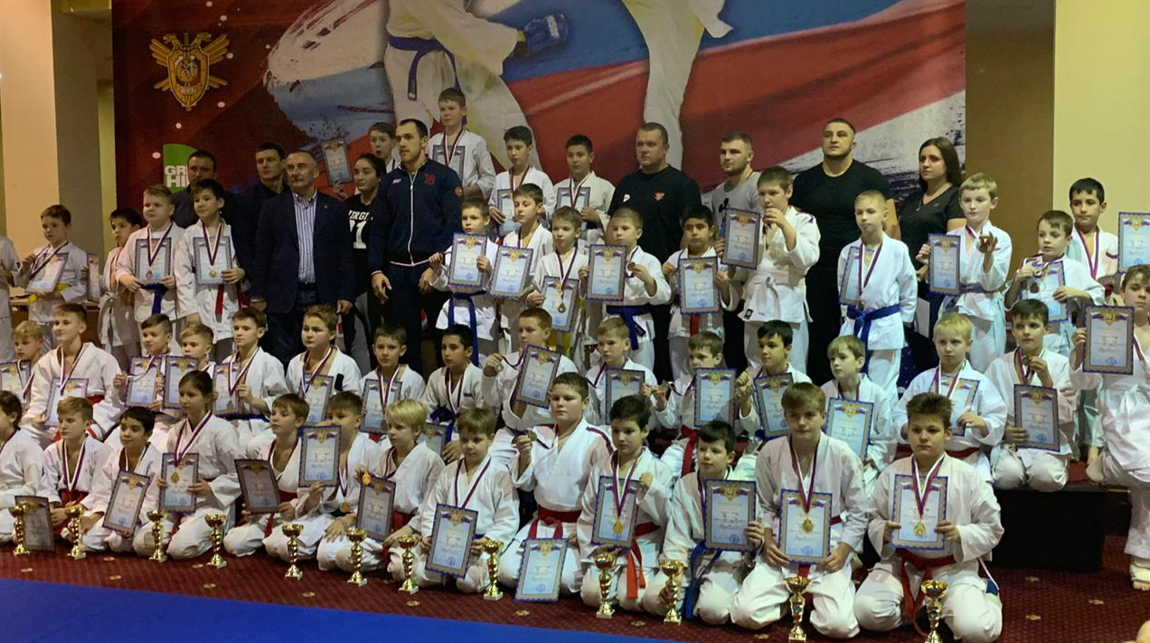 Брянские спортсмены завоевали три медали на открытом первенстве по рукопашному бою в Орле