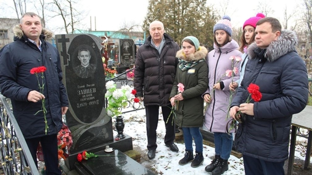 В Стародубе почтили память героев — земляков