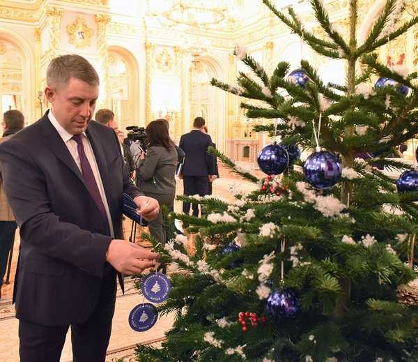 Кремлевская «Елка желаний» обязательно исполнит заветные мечты брянских ребят