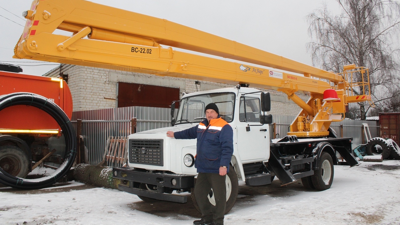 Карачевские коммунальщики получили новую спецтехнику