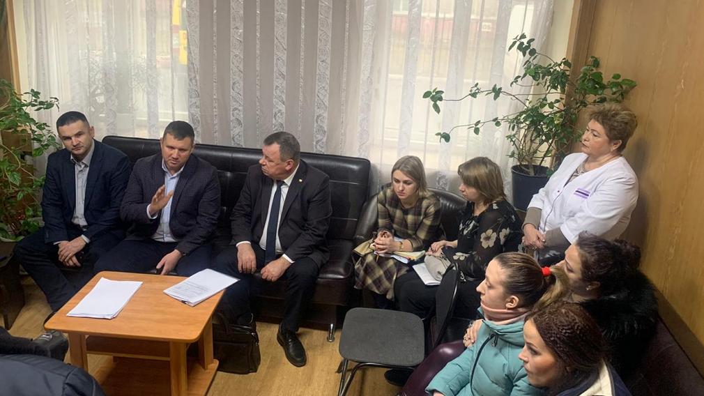 Руководство Брянска отметило нелегкий труд сотрудников Скорой