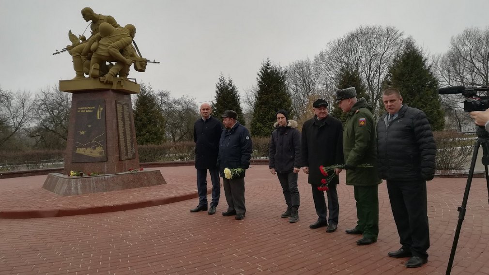 В Брянске проходят торжественные митинги в честь 40-летия со дня ввода войск в Афганистан