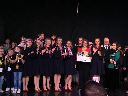 Детский музыкальный театр «Синяя птица» из брянского Новозыбкова триумфально выступил в VII Всероссийском конкурсе театрального искусства «TриумF»