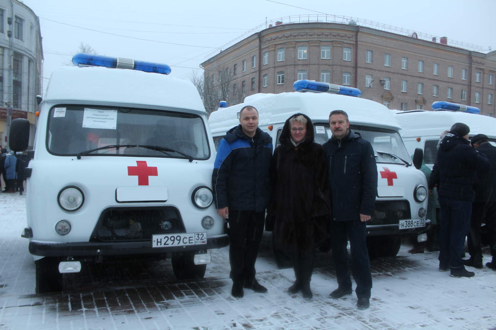 Карачевская ЦРБ получила новый автомобиль скорой помощи