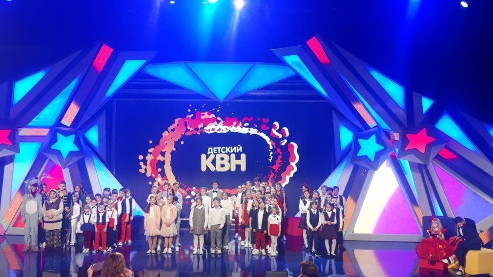 Школьная  сборная  КВН  Брянской области  приняла участие в телевизионных съемках