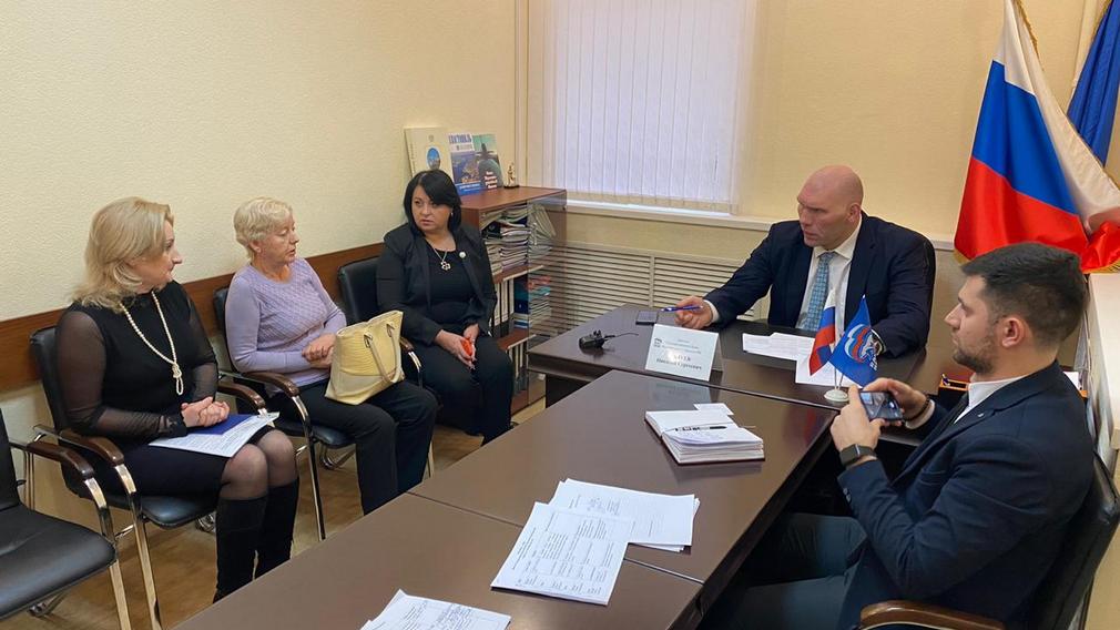 Депутат Госдумы Николай Валуев рассмотрел все обращения брянцев на личном приеме