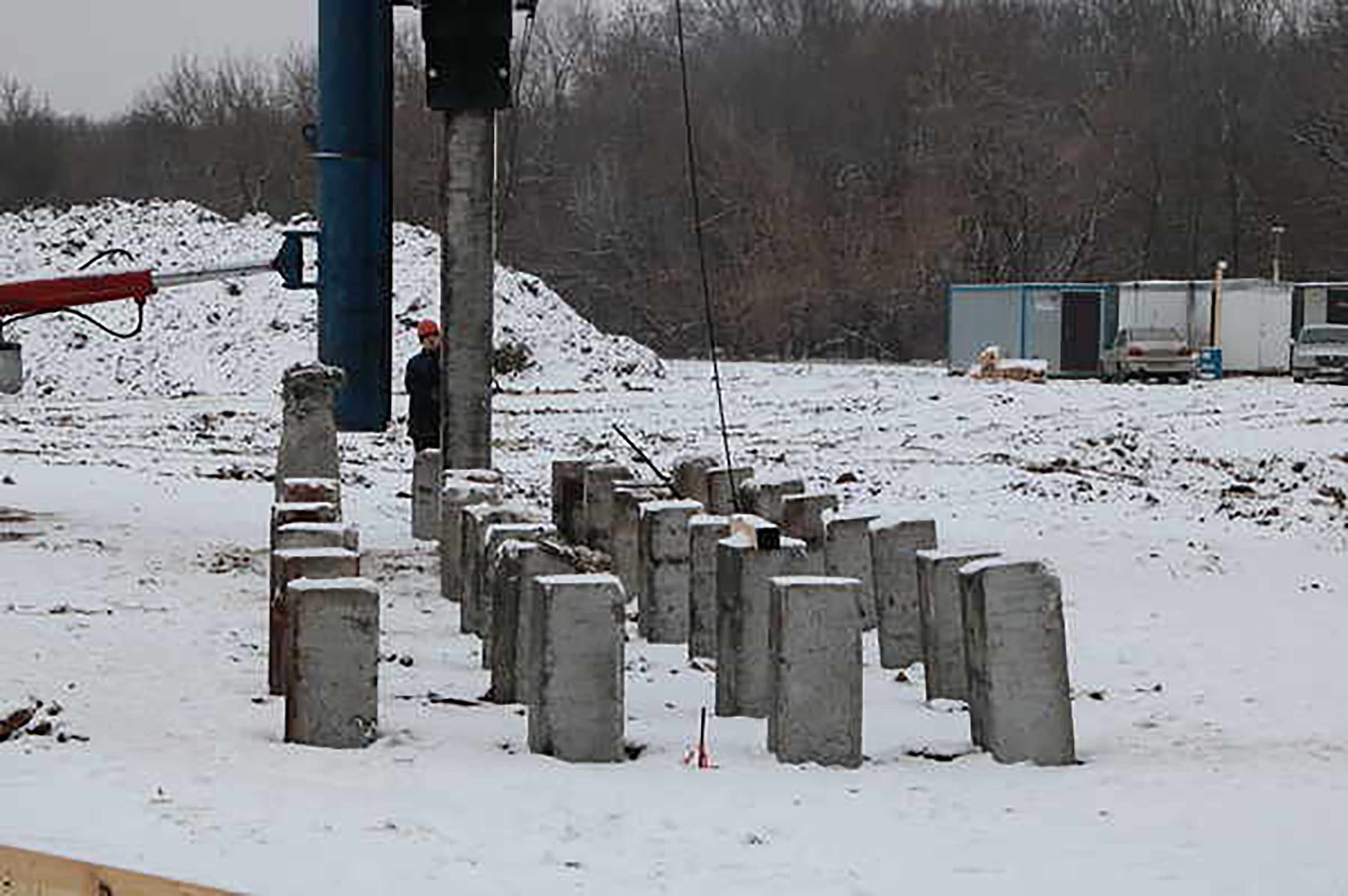 Продолжилось строительство брянского моста через реку Снежеть
