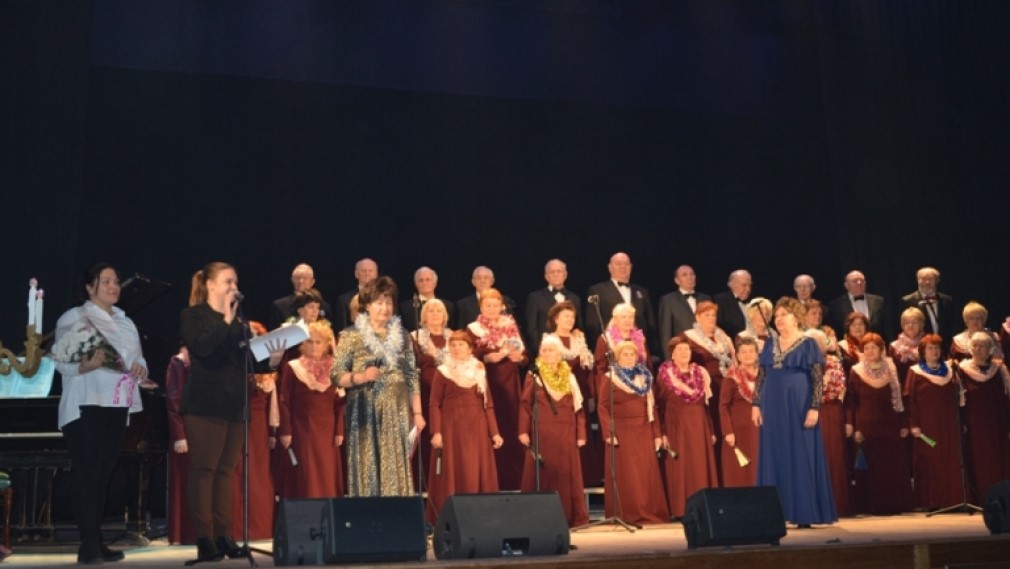 Руководитель хора ветеранов Татьяна Одинцова получила звание «Заслуженный работник культуры Брянской области»