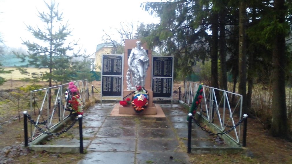 Поисковики просят откликнуться родственников солдат-брянцев