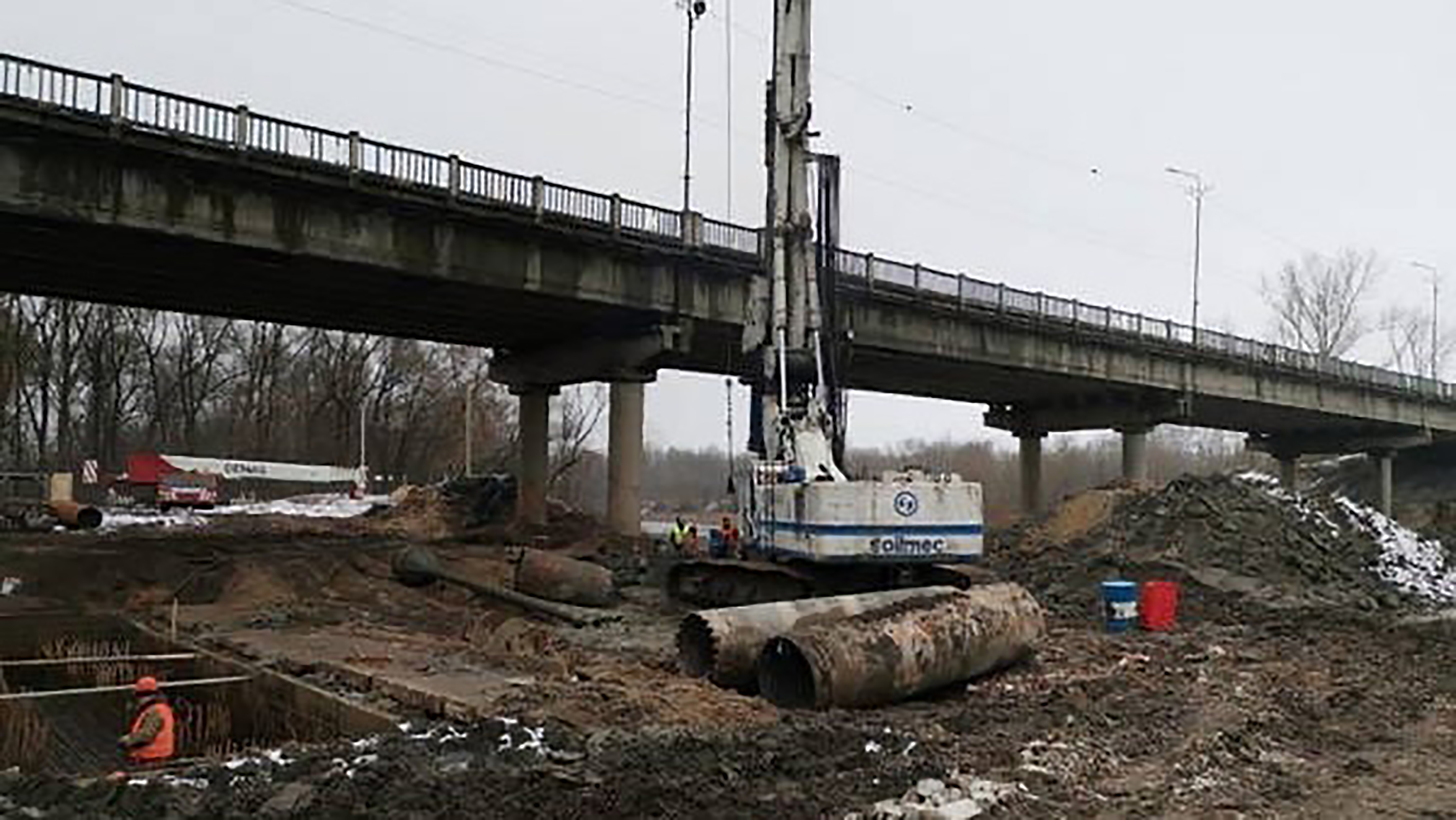 В Брянске изготовлен первый ростверк на Литейном мосту