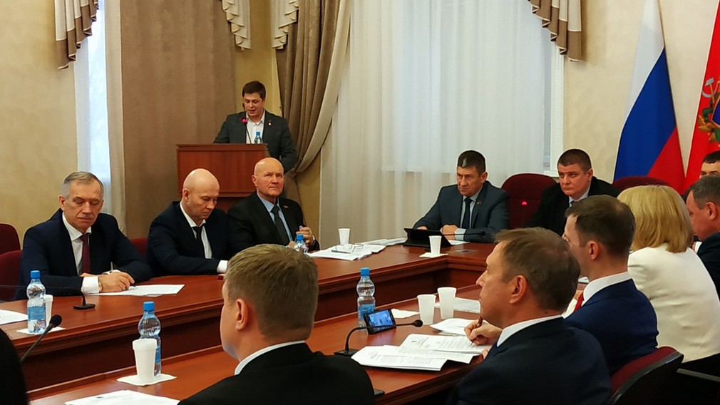 Брянскими депутатами были подведены итоги работы «Юнармии»