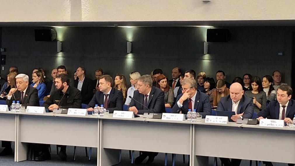 Александр Богомаз поделился опытом строительства дошкольных учреждений на Брянщине