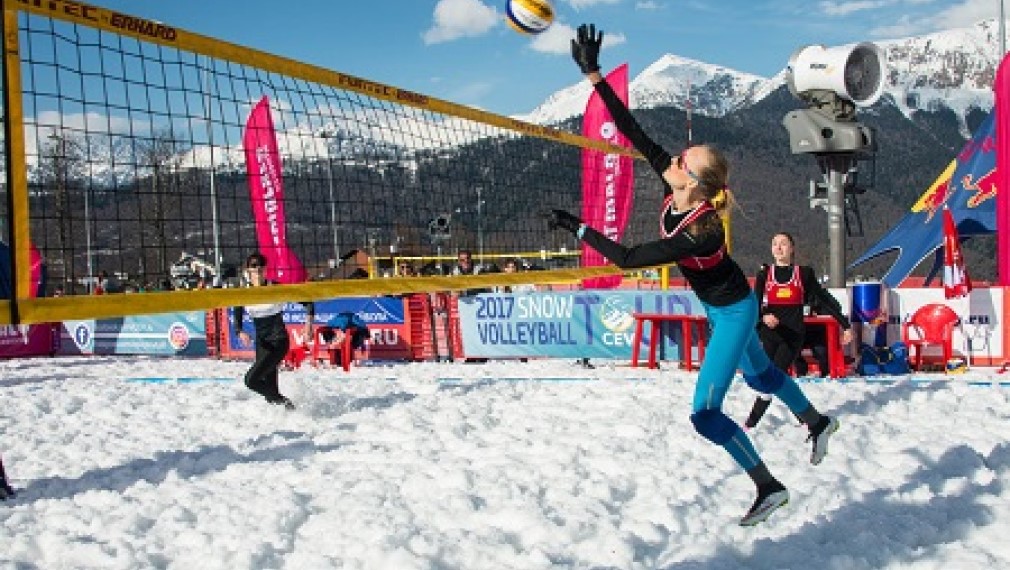 У брянской команды идет подготовка к чемпионату Европы по волейболу на снегу