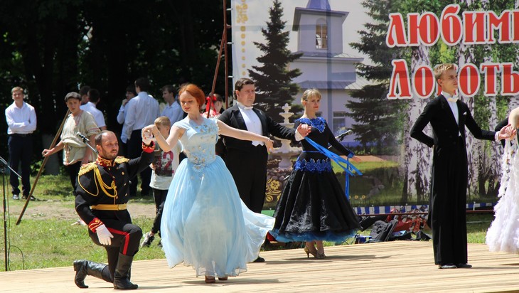 В брянском поселке Локоть начались  подготовительные работы к восстановлению  усадьбы Великого князя Михаила Романова